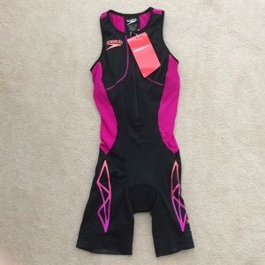 🎉BRAND NEW🎉 Women’s Triwear